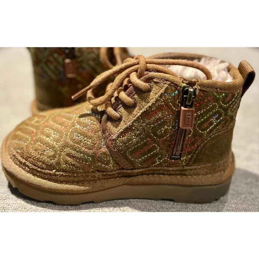 UGG Kids' Neumel II Graphic Stitch boots size 11 Toddler